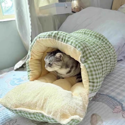 Cozy Cloud 2-in-1 Cat Cave: Ultra-Plush Thermal Winter Bed (Washable)